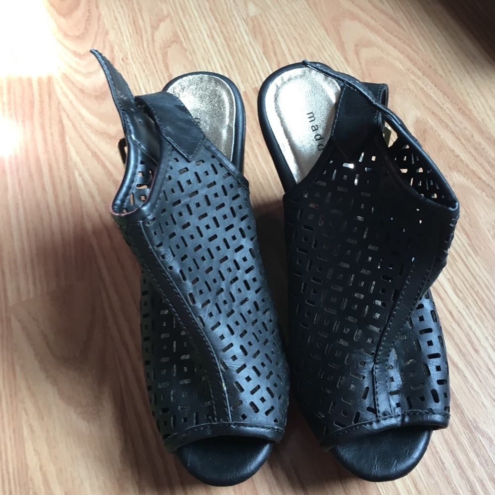 MADDEN GIRL WEDGES
